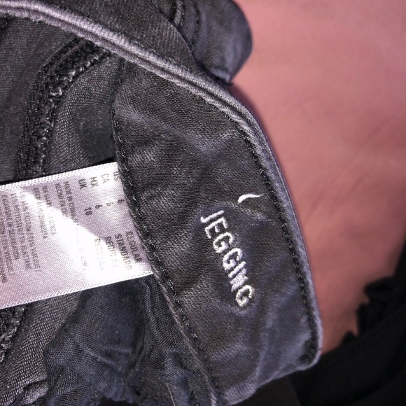 Jeans - Picture 3 of 3